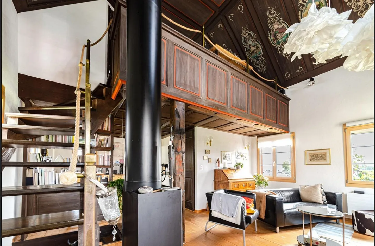 Lake View, History, Character - Unique Timber House Directly at... - Photo 4 of 11