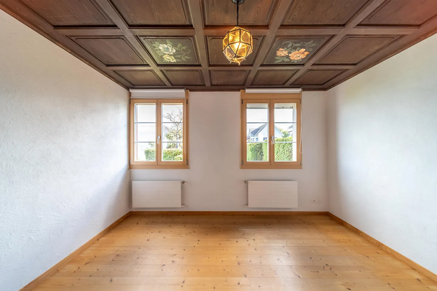 Lake View, History, Character - Unique Timber House Directly at... - Photo 6 of 11