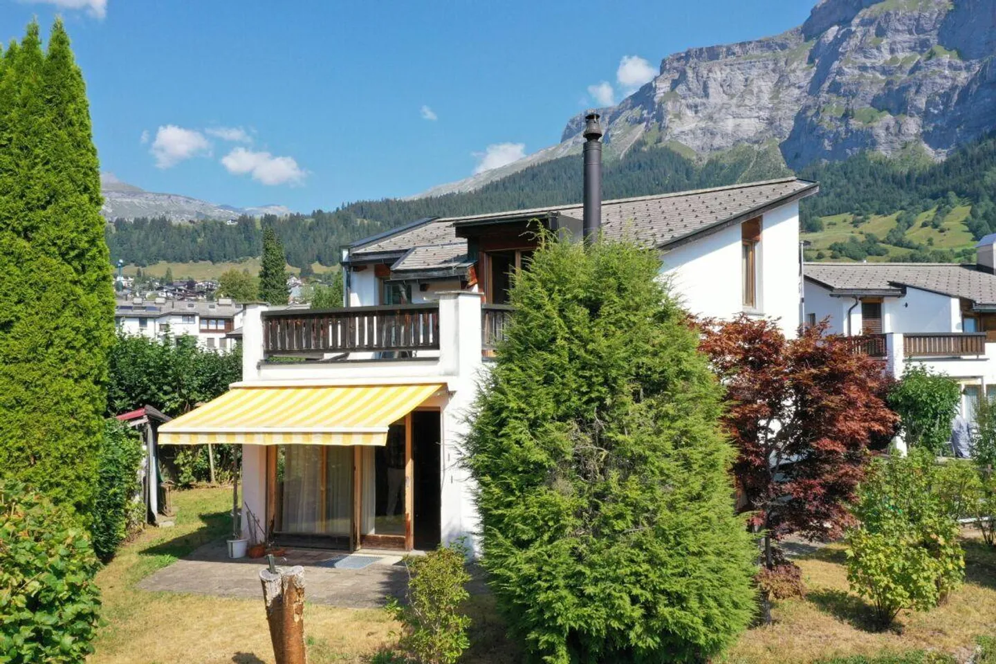Maison individuelle avec 4½ pièces dans un emplacement calme et ensoleillé - Photo 2 sur 10