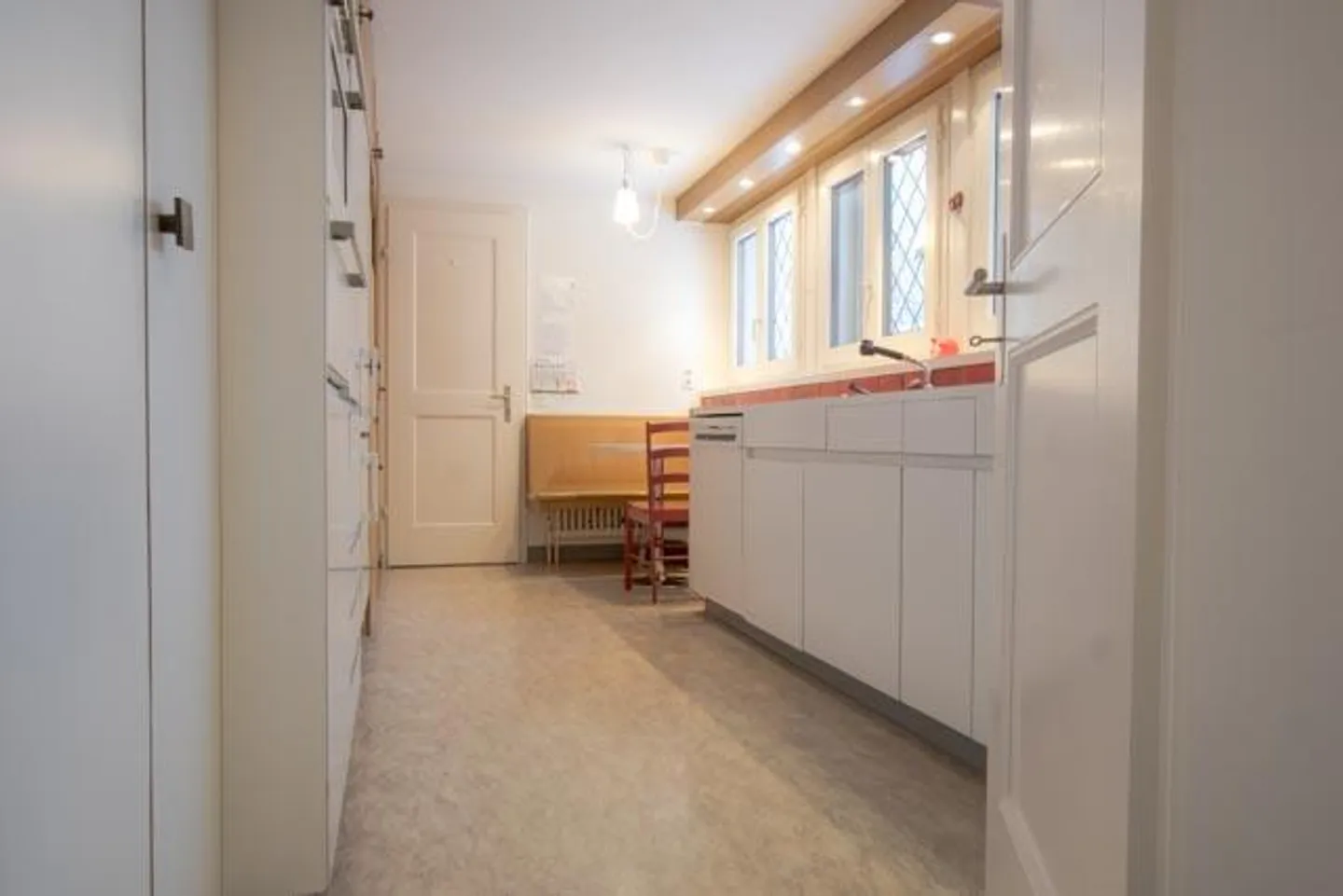 La nostra casa offre un'abitazione generosa con molta privacy! - Foto 10 di 17