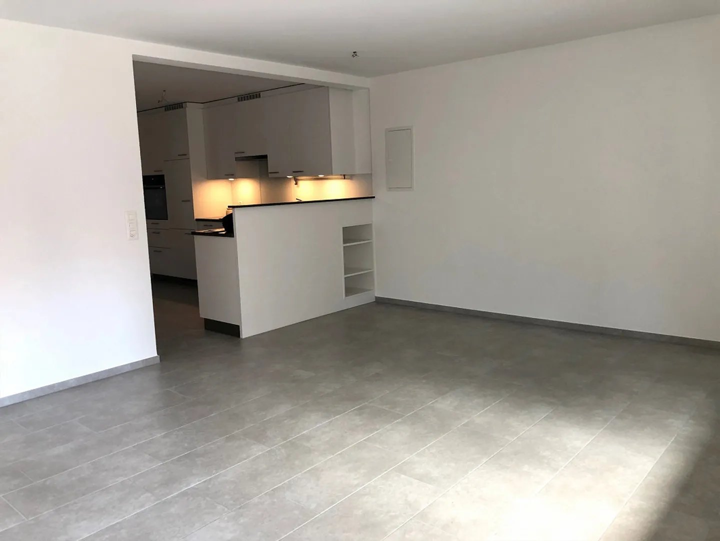 Original, modern penthouse apartment with sunny rooftop terrace - Photo 14 of 16