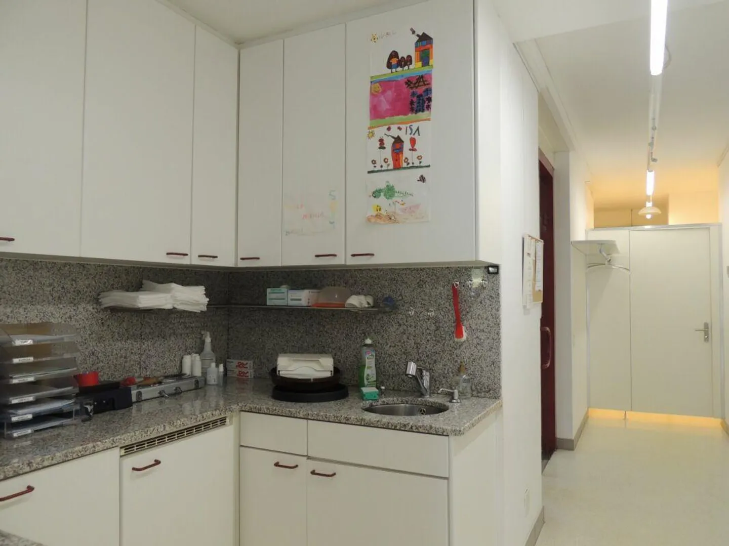 GEWERBLICHER RAUM MIT GROSSEN FENSTERN (Nachfolger gesucht) - Foto 10 von 22