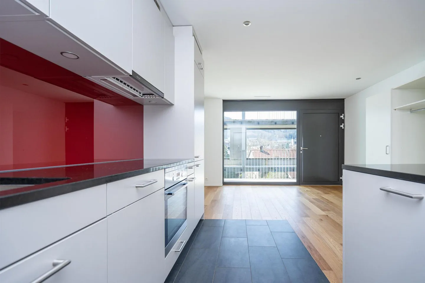 Moderne 2.5 Zimmerwohnung - Foto 2 von 7