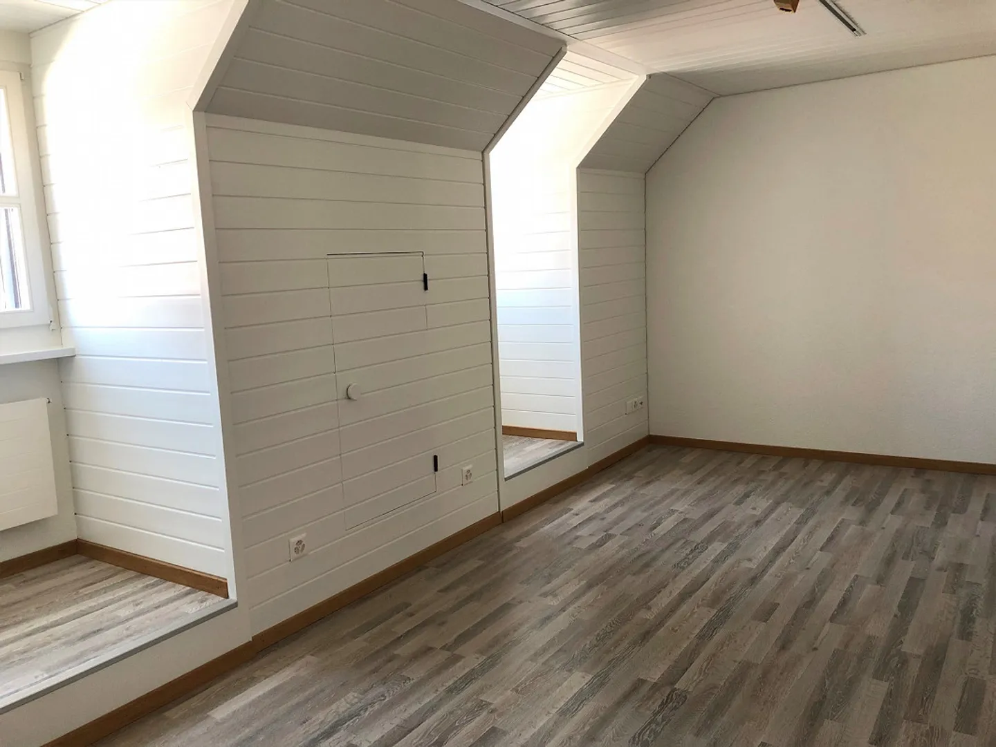 Original, modern penthouse apartment with sunny rooftop terrace - Photo 13 of 16