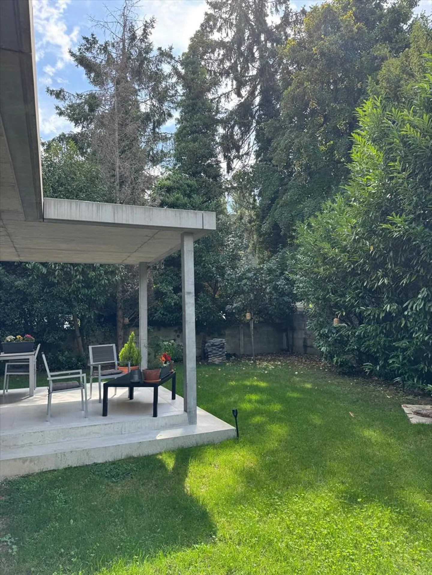 Maison contiguë - Photo 5 sur 12