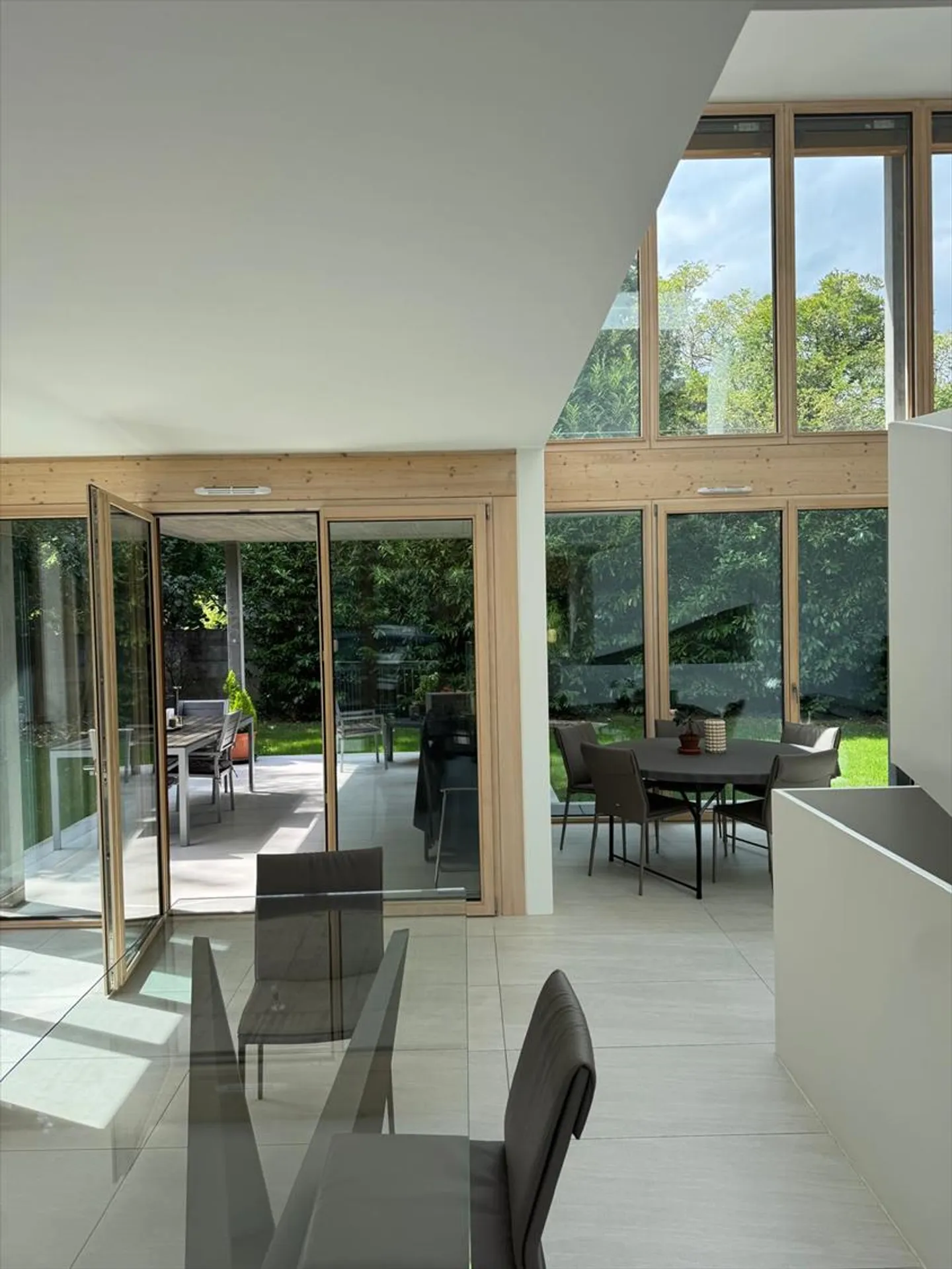 Maison contiguë - Photo 6 sur 12