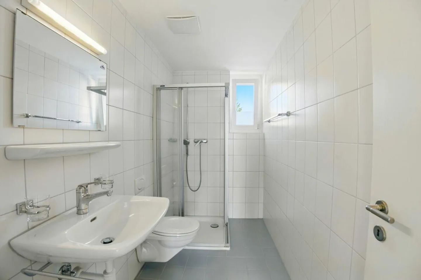 Grosszügige 3.5 Z' Maisonette-Wohnung mit viel Privatsphäre an zentraler Lage - Foto 5 von 12