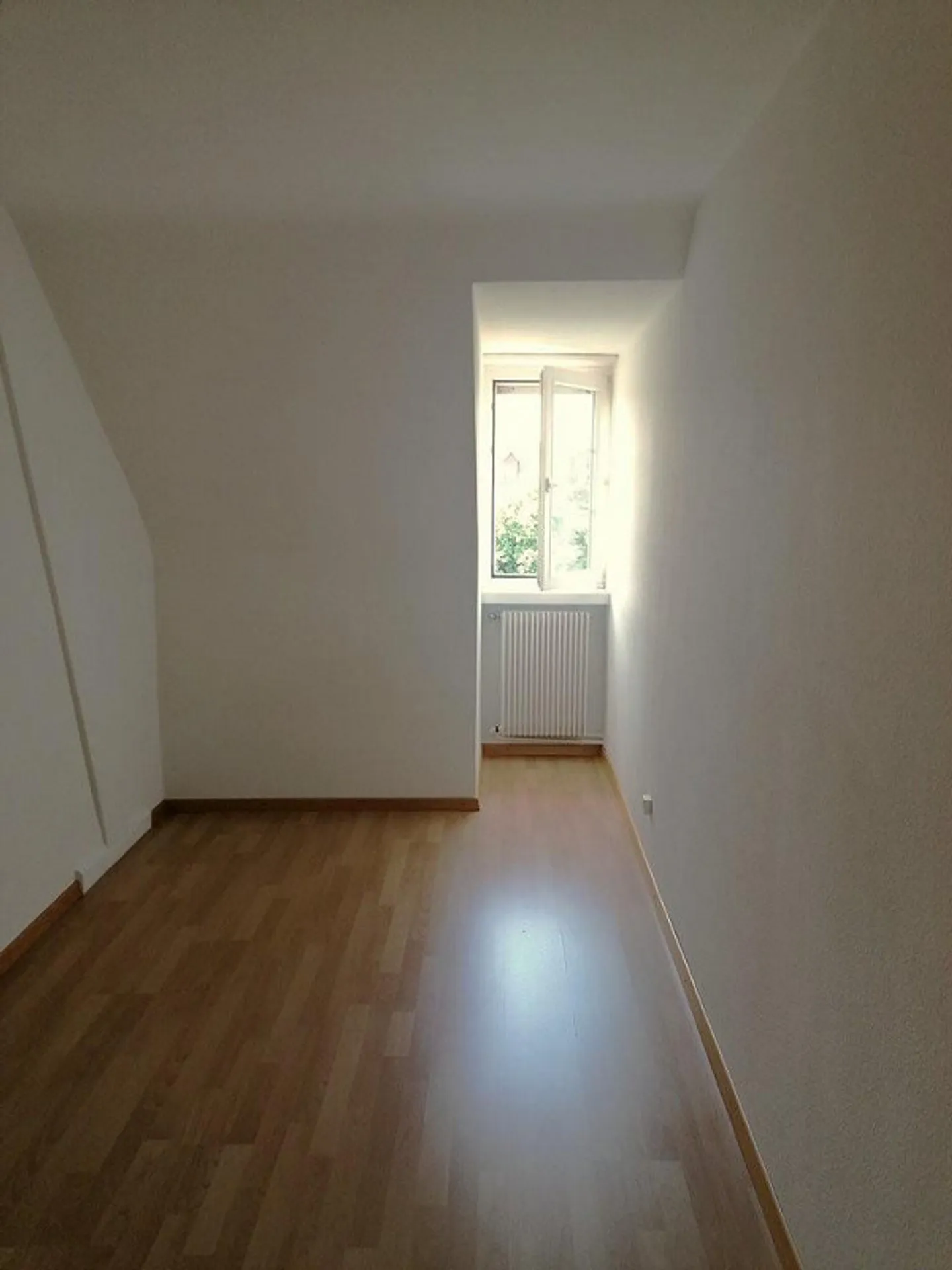 Gemütliches Mansardenzimmer - Foto 4 von 5