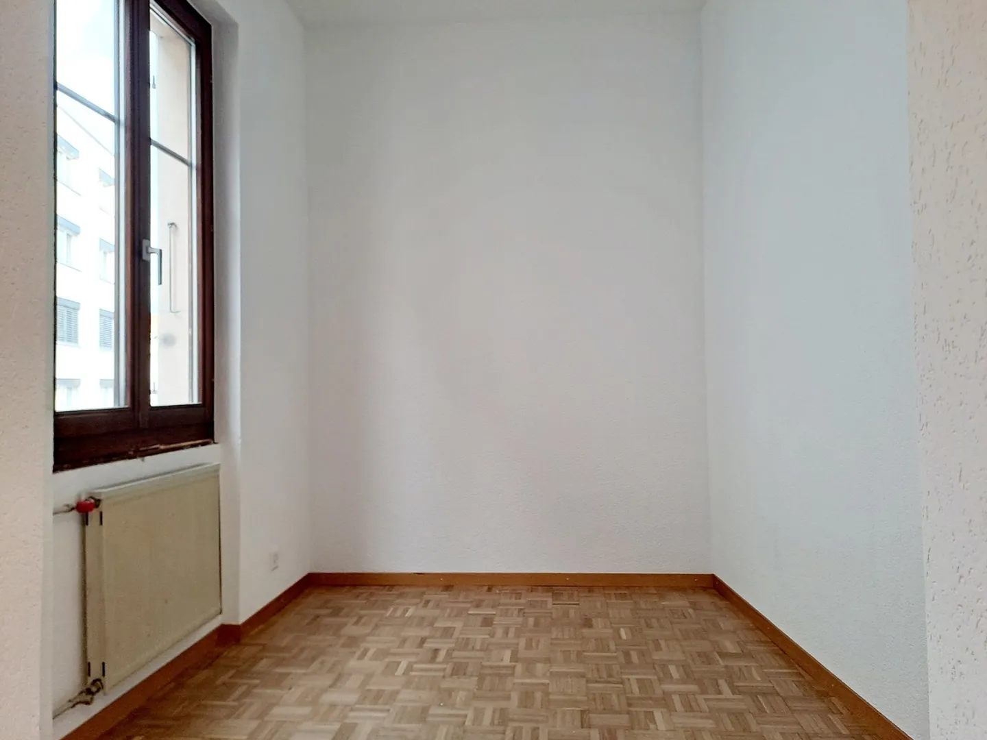 YVERDON 10, Vollständig renovierte 4,5-Zimmer-Wohnung - Foto 7 von 11