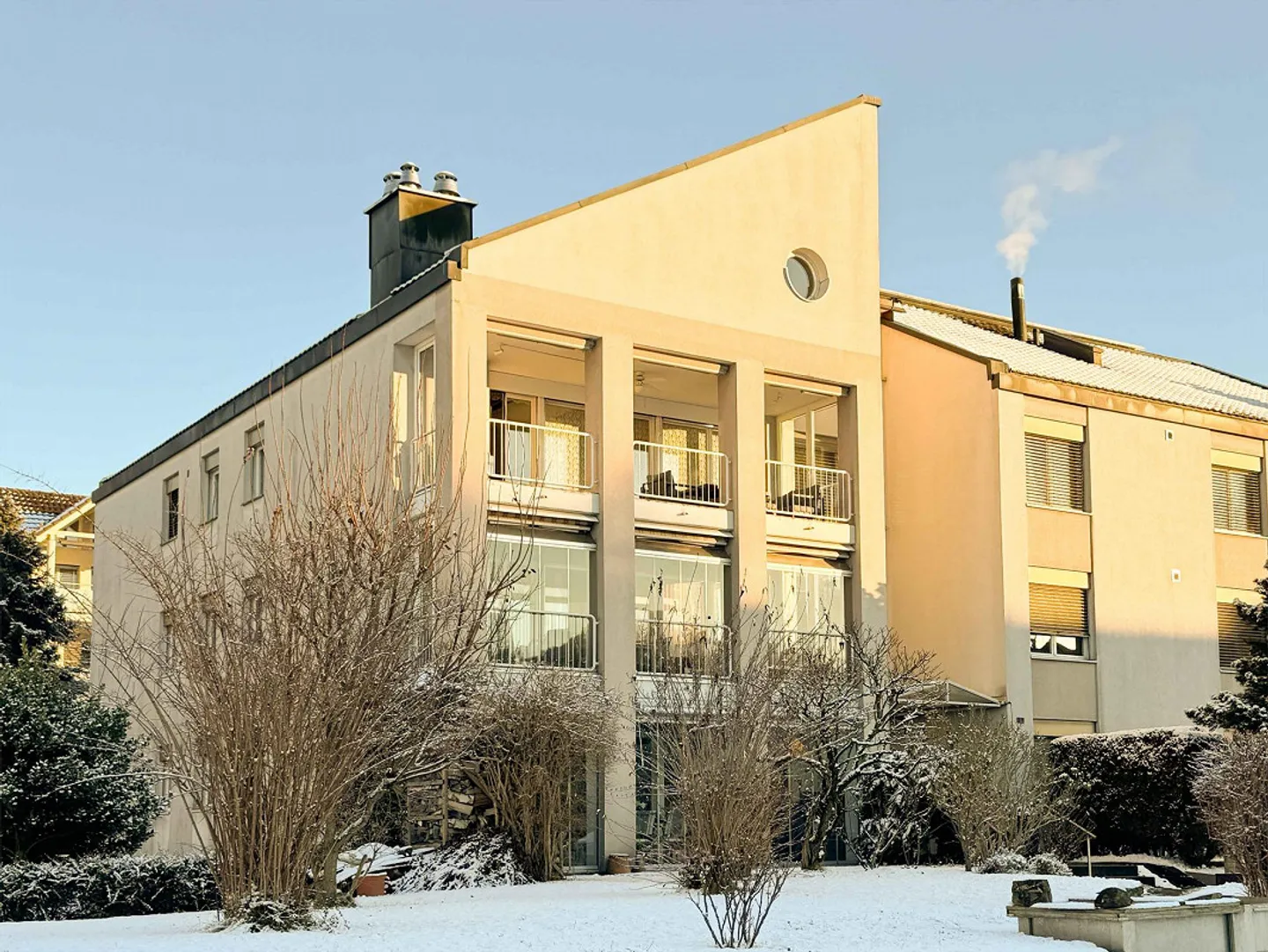 Bright home with sauna, fireplace and winter garden with whirlpool - Photo 1 of 28