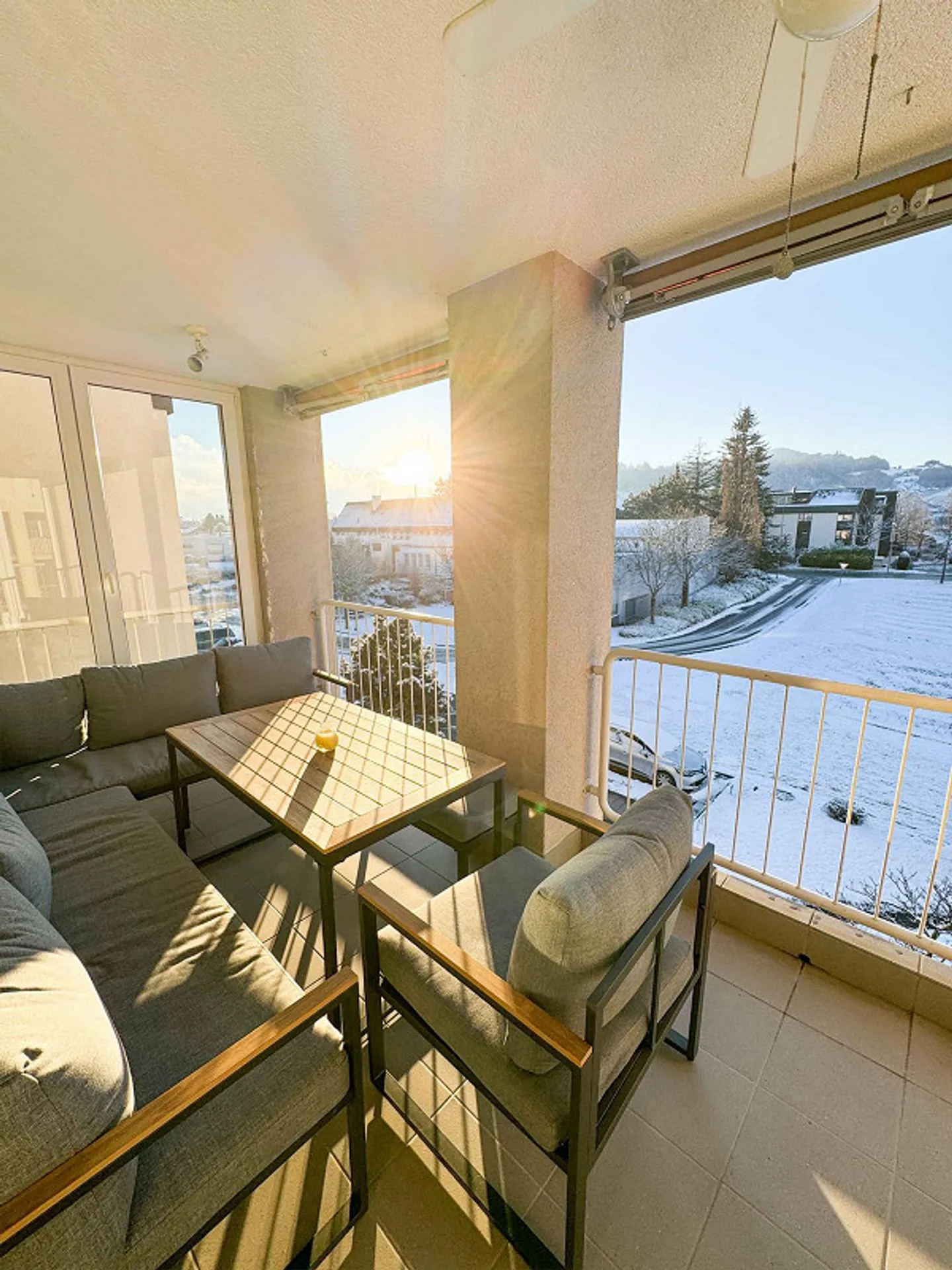 Bright home with sauna, fireplace and winter garden with whirlpool - Photo 10 of 28