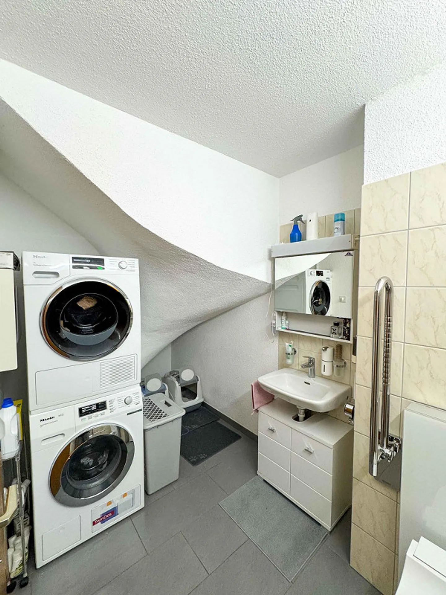 Bright home with sauna, fireplace and winter garden with whirlpool - Photo 26 of 28