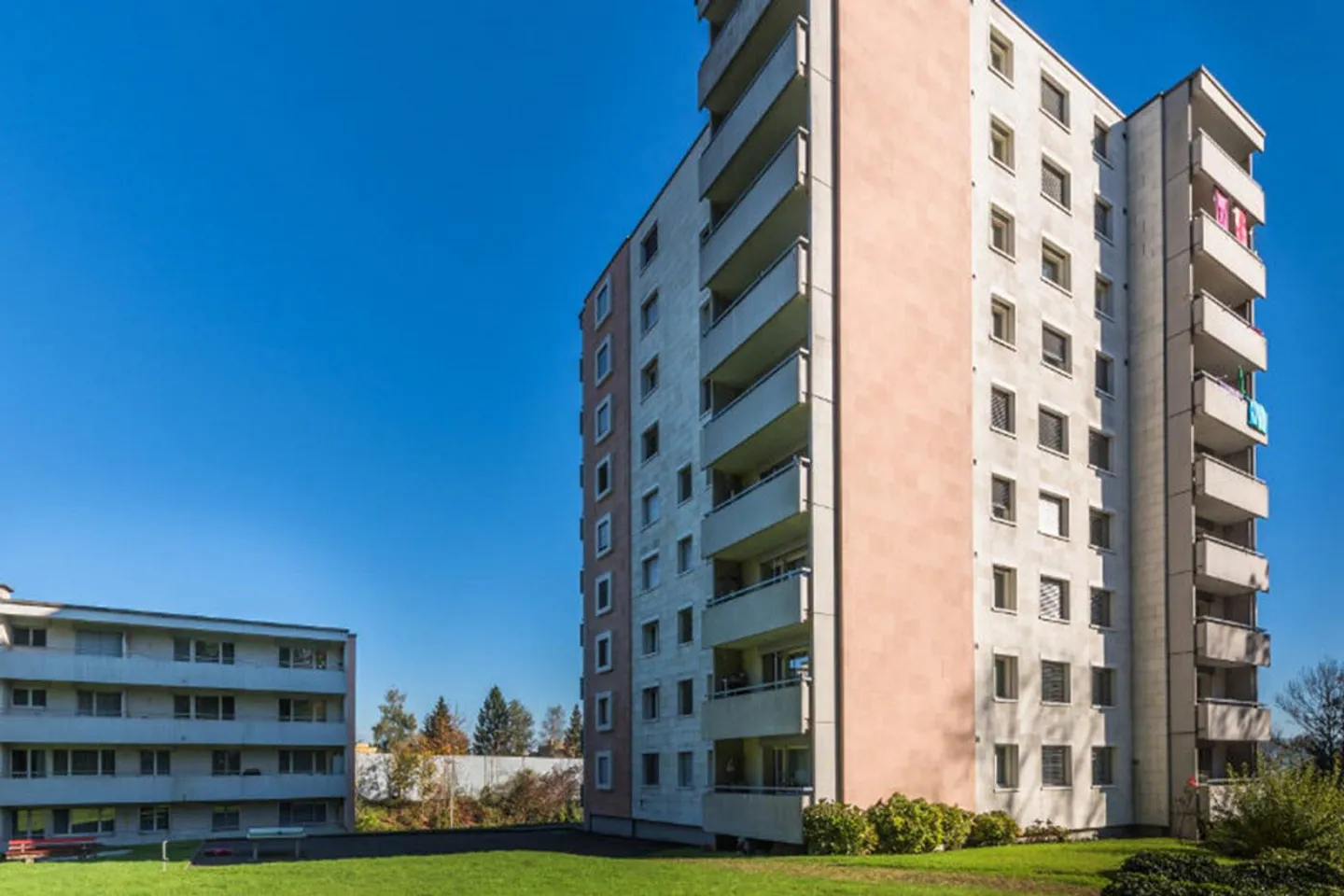 Central et pratique à Emmenbrücke - Photo 1 sur 8