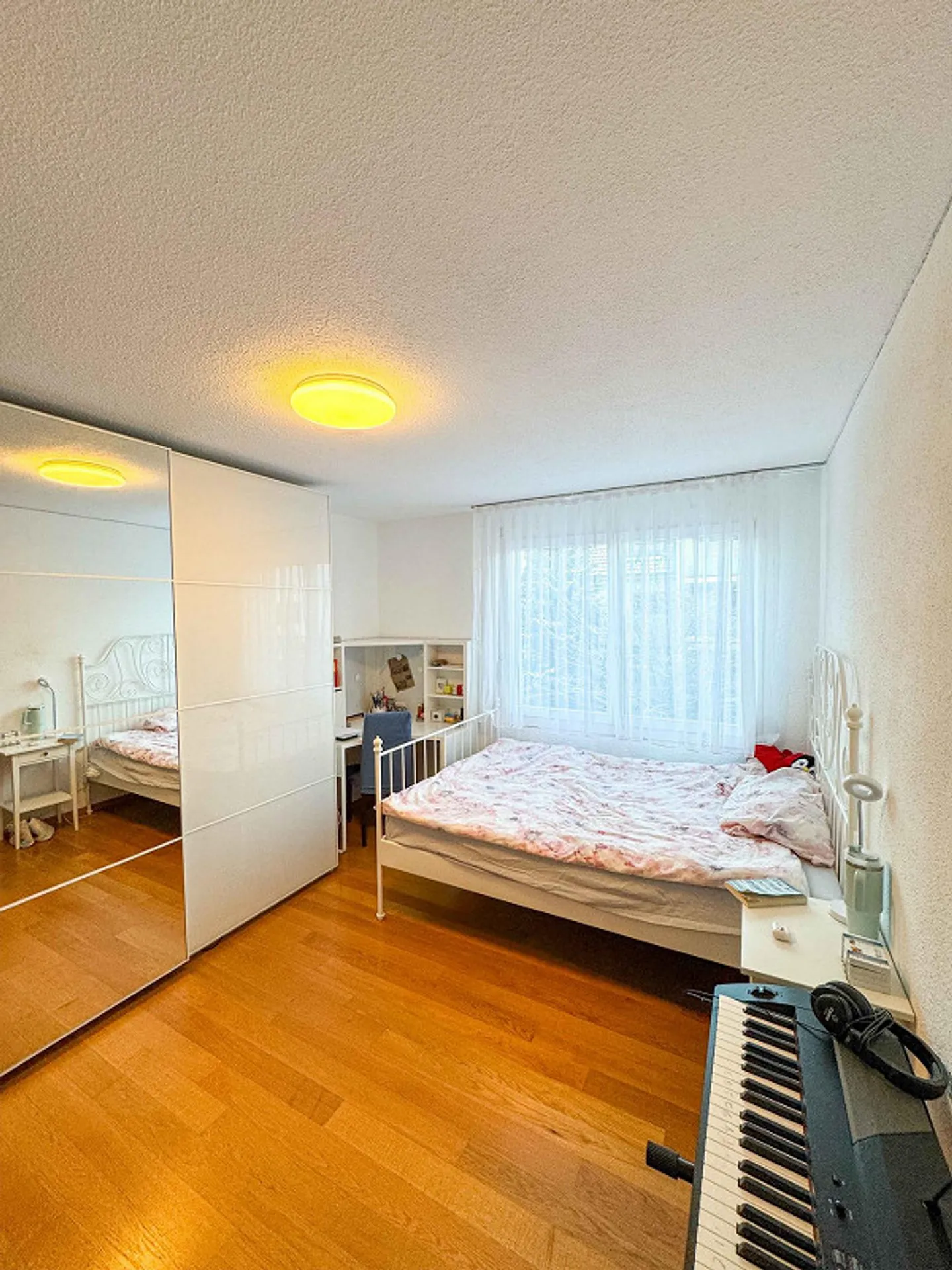 Bright home with sauna, fireplace and winter garden with whirlpool - Photo 19 of 28