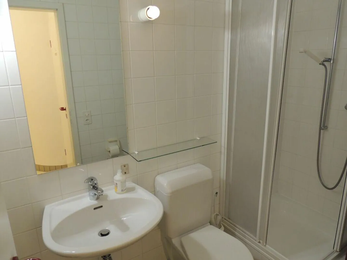 GEWERBLICHER RAUM MIT GROSSEN FENSTERN (Nachfolger gesucht) - Foto 15 von 22