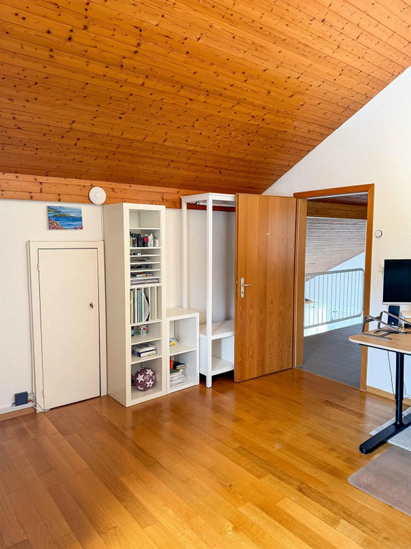 Bright home with sauna, fireplace and winter garden with whirlpool - Photo 21 of 28