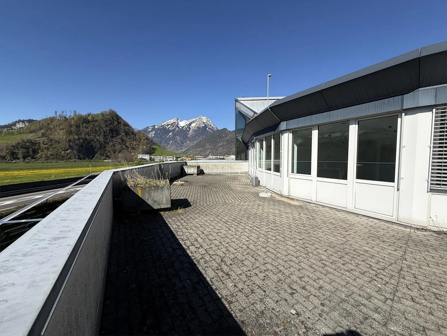 Espace de bureau abordable avec une connexion idéale - Photo 7 sur 7