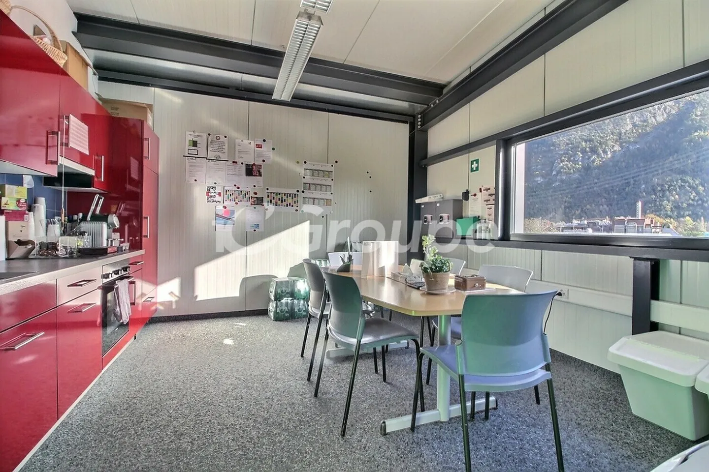 Halle industrielle moderne près de Sion - Photo 9 sur 13