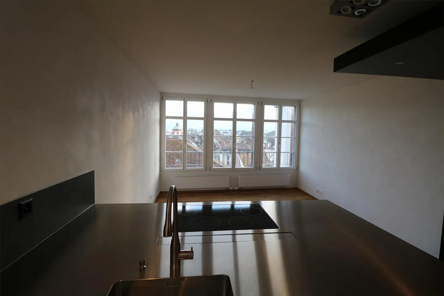 Wonderful 3 1/2-room penthouse apartment with large terrace - Photo 4 of 10