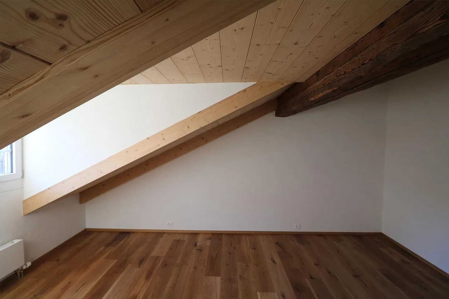 Wonderful 3 1/2-room penthouse apartment with large terrace - Photo 7 of 10