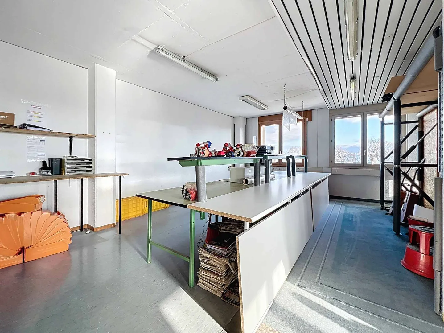 Flexible Commercial Space - Photo 5 of 7