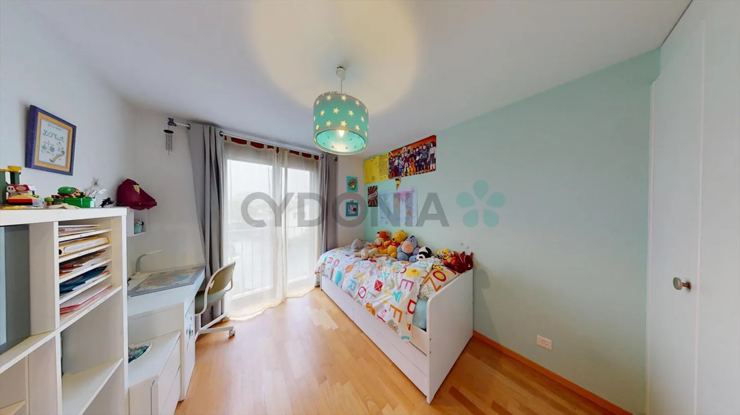 Sublime crossing attic of 5 rooms with terrace - Photo 7 of 10