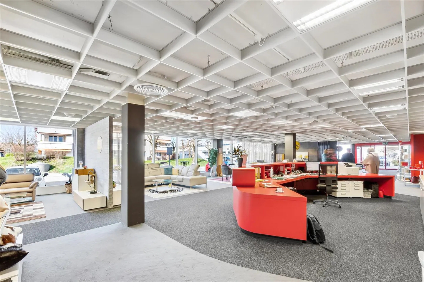 Attractive 314 m2 Retail Space for Your New Location in Rickenbach near Wil - Photo 4 of 4