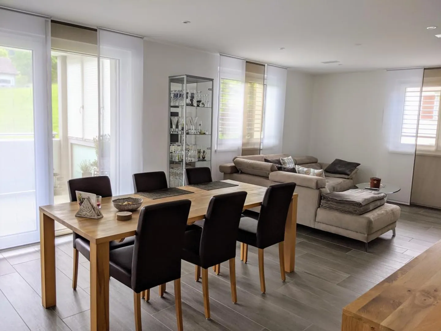 Appartamento 4.5 locali con grande balcone e vista sul verde - Foto 3 di 22