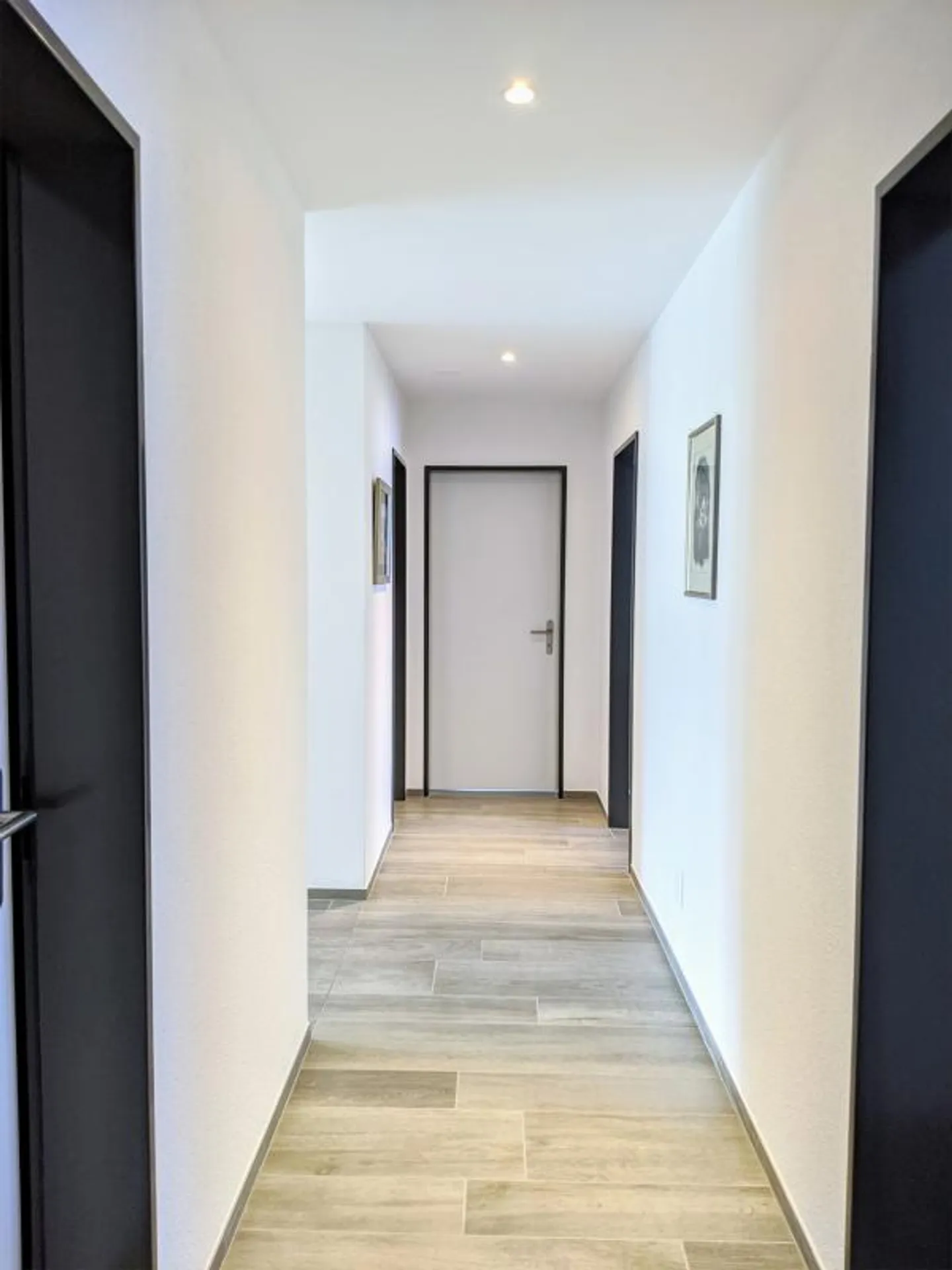 Appartamento 4.5 locali con grande balcone e vista sul verde - Foto 11 di 22