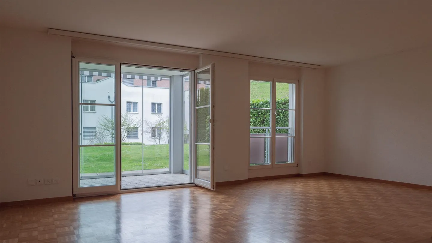 Sunny Ground Floor Apartment with Glazed Terrace - Photo 6 of 8