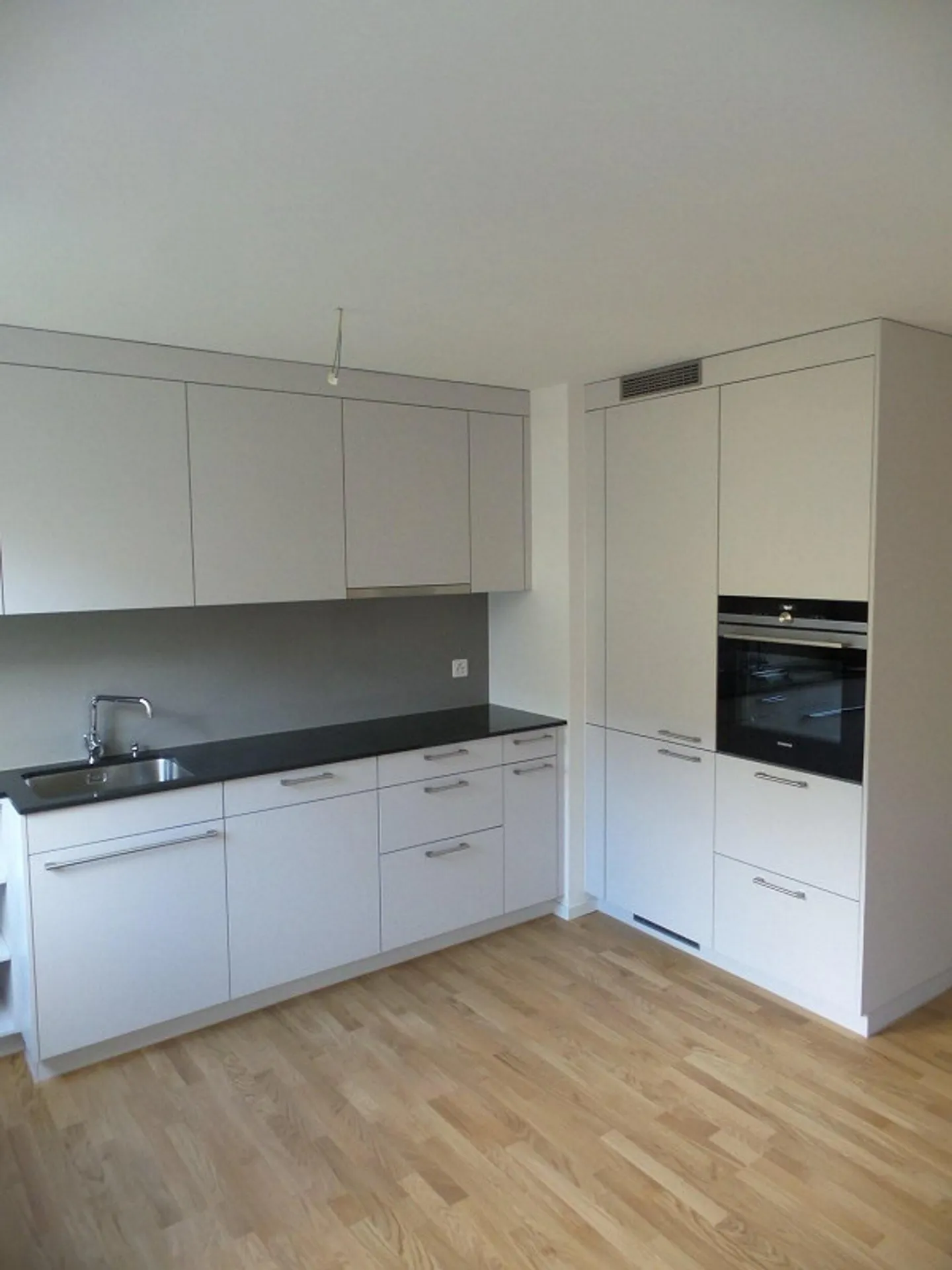 Appartamento moderno in affitto - Foto 2 di 7