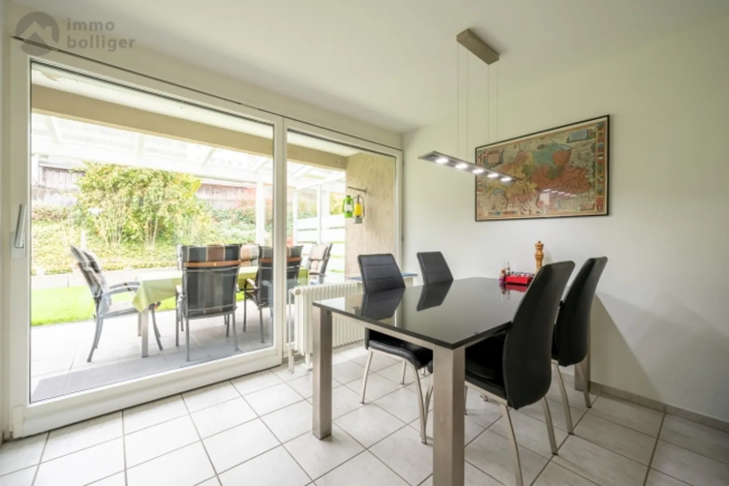 Your Classy Retreat with Garden Included - Photo 6 of 16