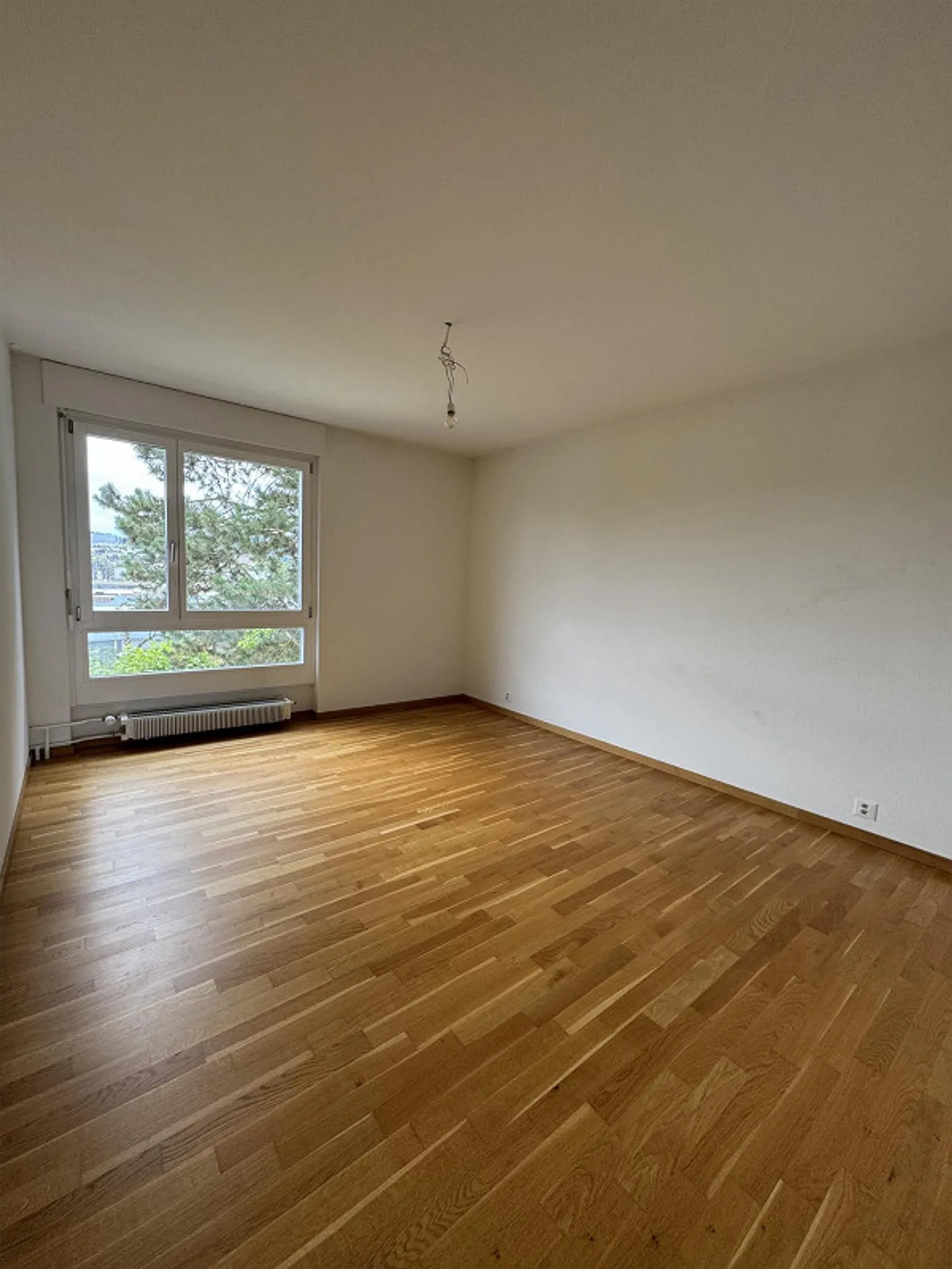 Quietly located development in the green - Photo 6 of 8