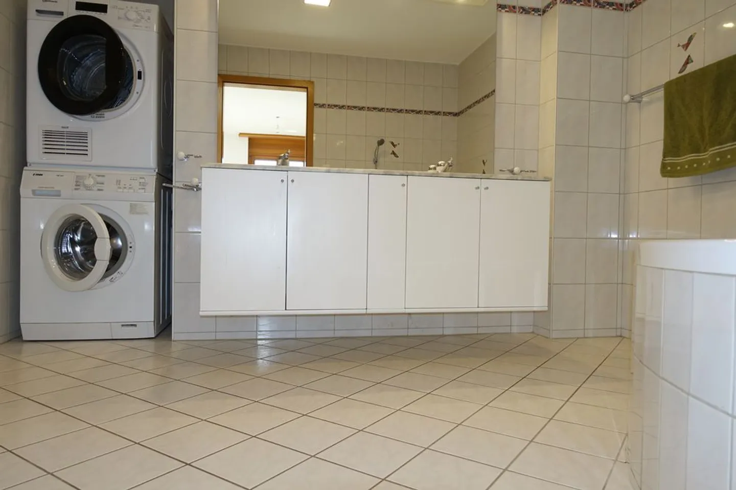 Tavannes - Duplex-Wohnung mit 5.5 Zimmern und privatem Garten - Foto 8 von 10