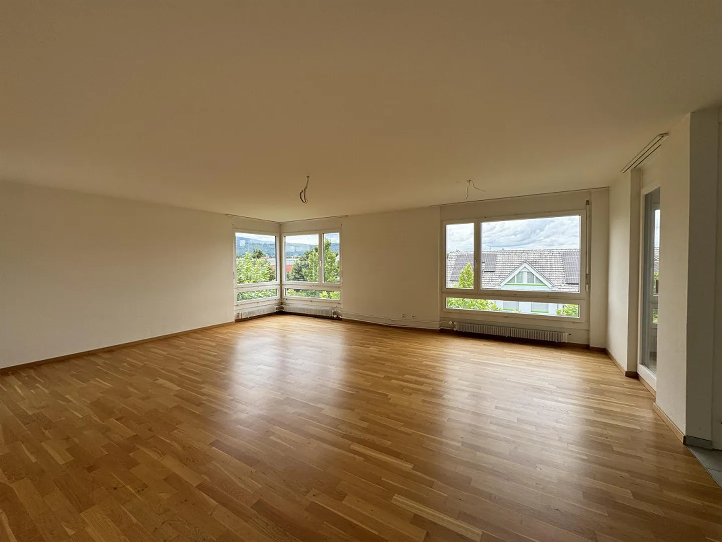 Quietly located development in the green - Photo 1 of 8