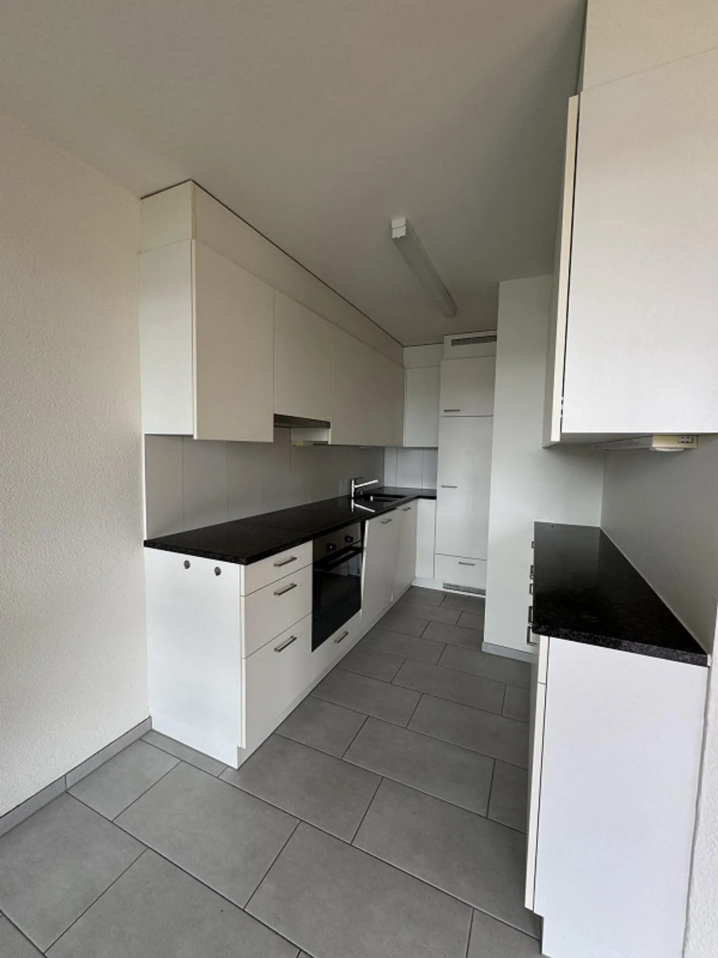 Quietly located development in the green - Photo 3 of 8