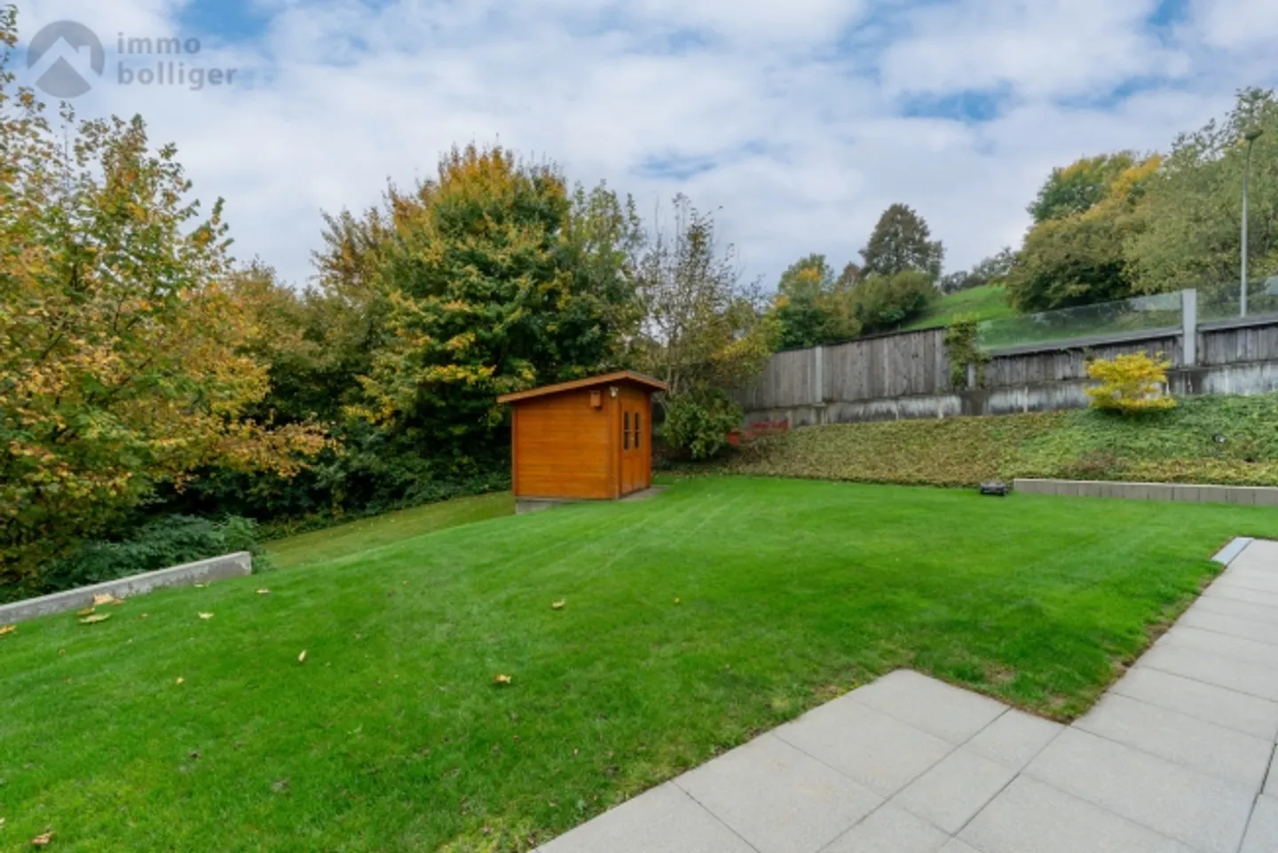 Your Classy Retreat with Garden Included - Photo 15 of 16