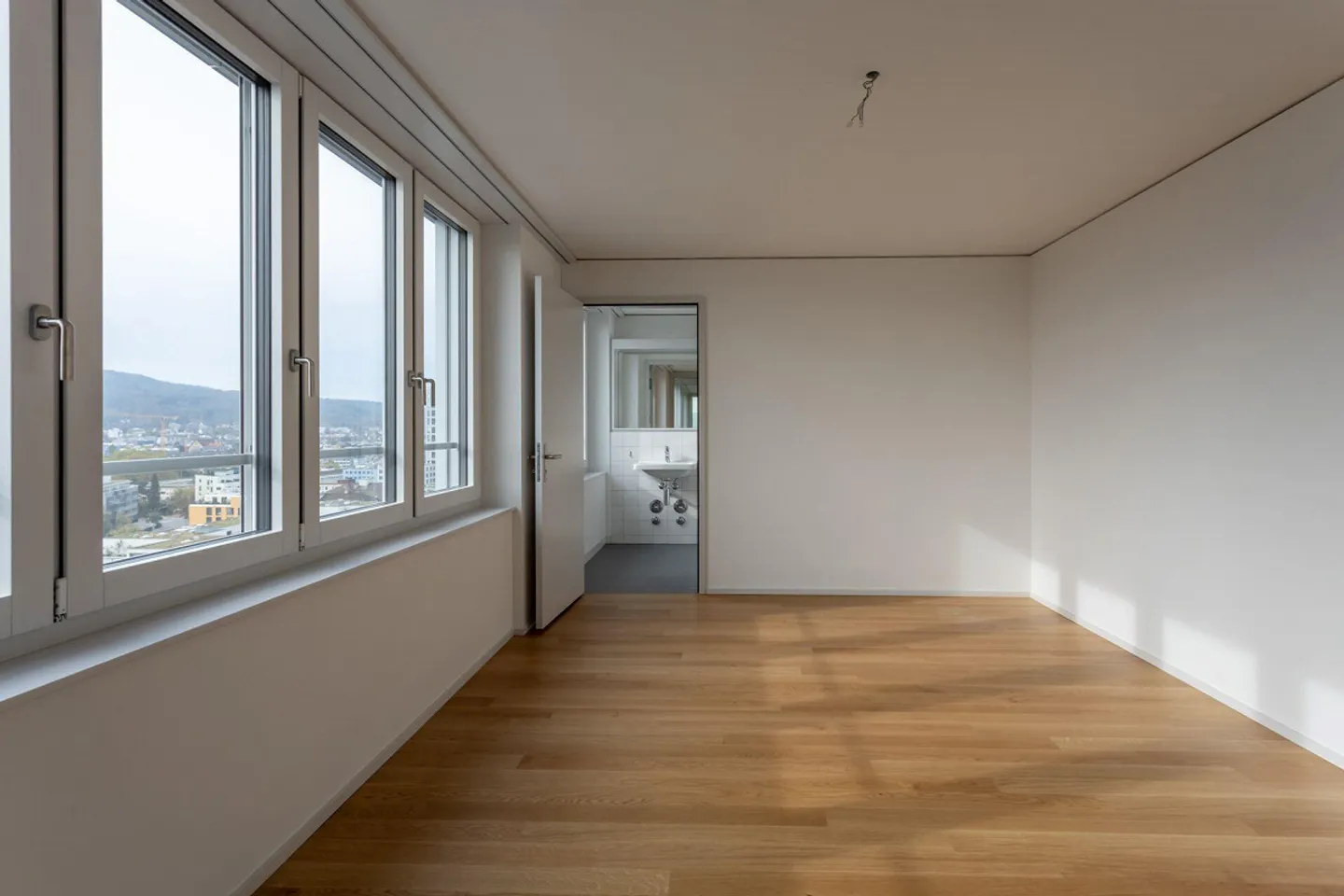 Exklusive Wohnung mit Stadtblick - Foto 9 von 14