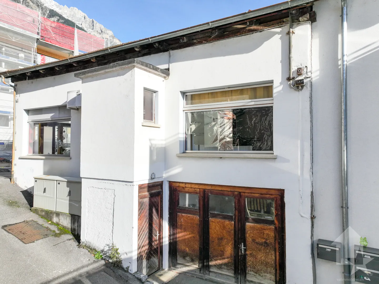 Immeuble mixte - Photo 2 sur 9