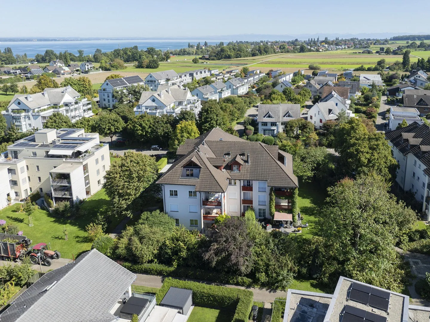 Appartement en penthouse de 6 pièces avec trois loggias - Photo 2 sur 38
