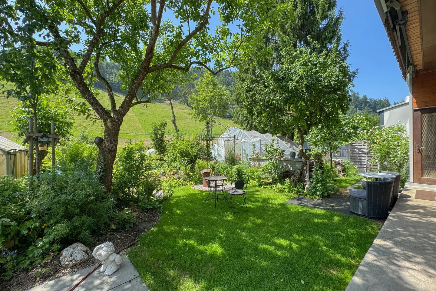 Aria di campagna, gioia di vivere, luogo preferito: casa unica dell'Emmental con felicità da giardino - Foto 3 di 16