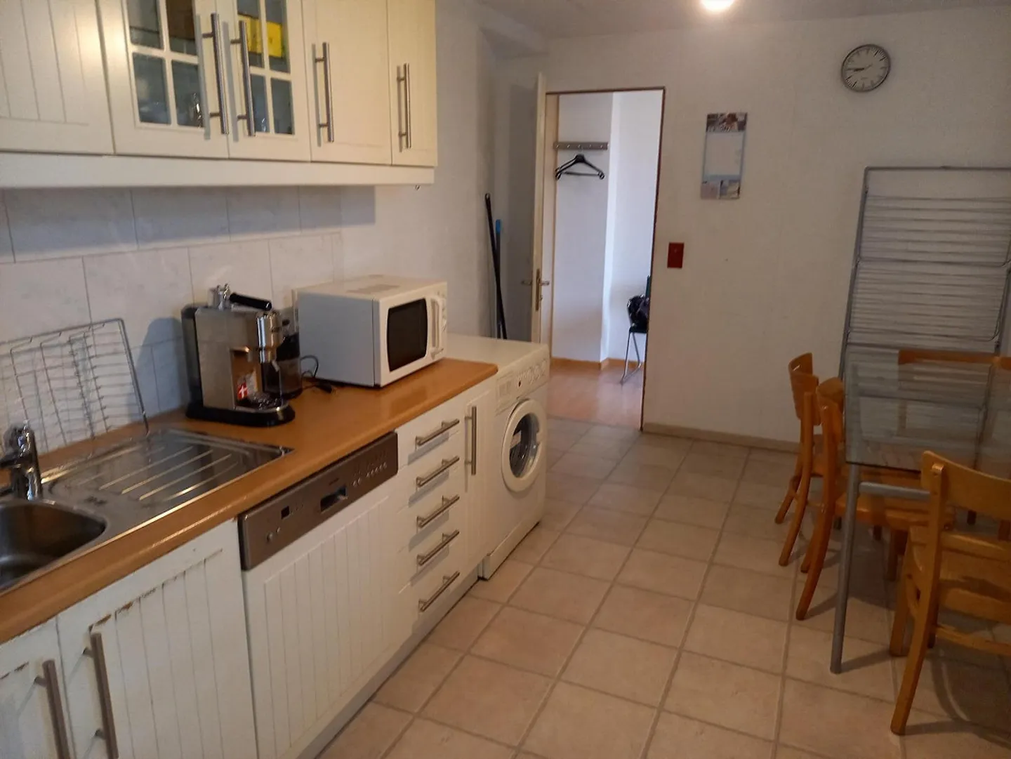 3-room apartment furnished for workers near the highway & Basel - Photo 2 of 7