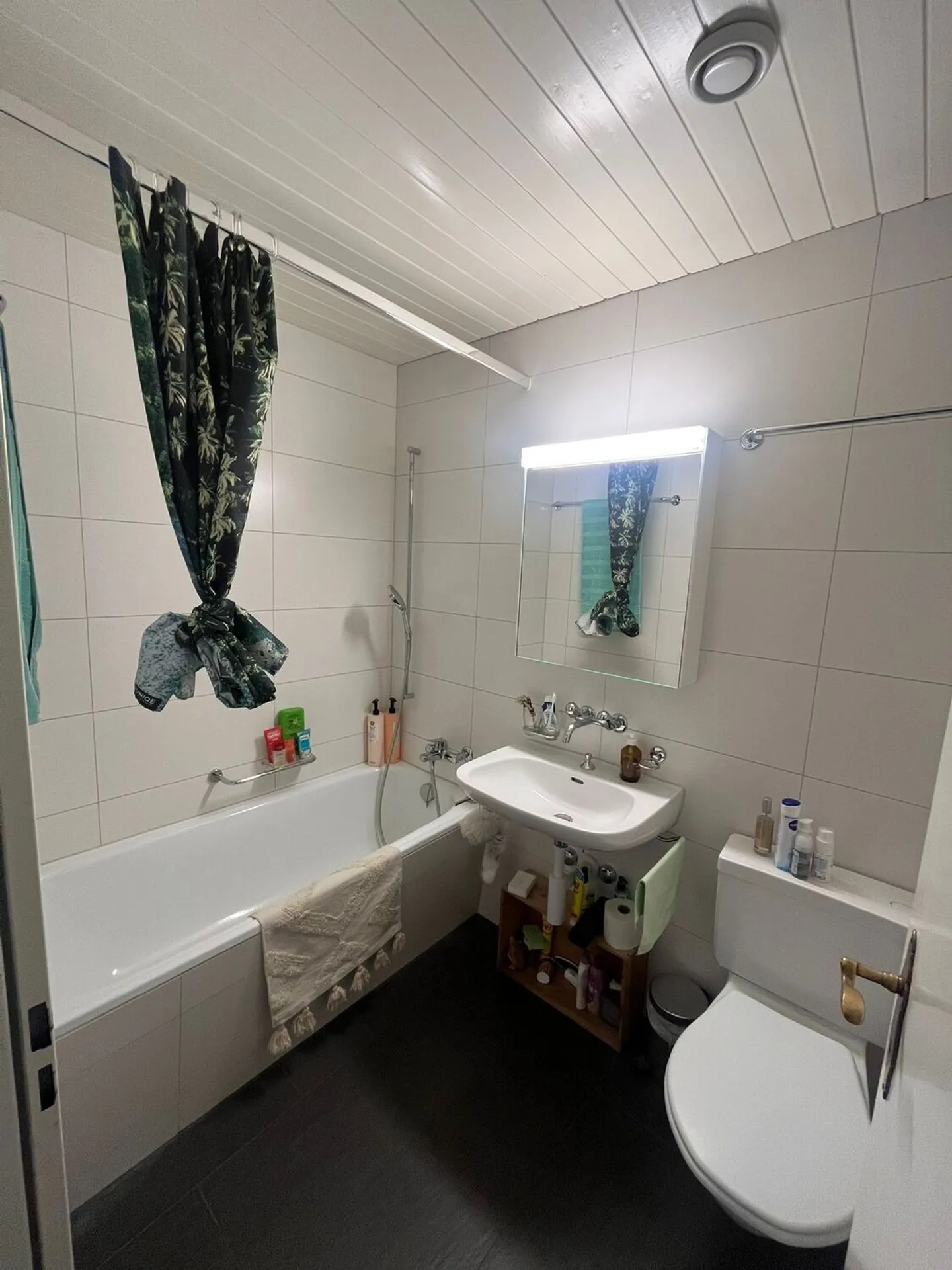 APPARTAMENTO DI 4 STANZE A LUCERNA, ARREDATO, TEMPORANEO - Foto 9 di 11