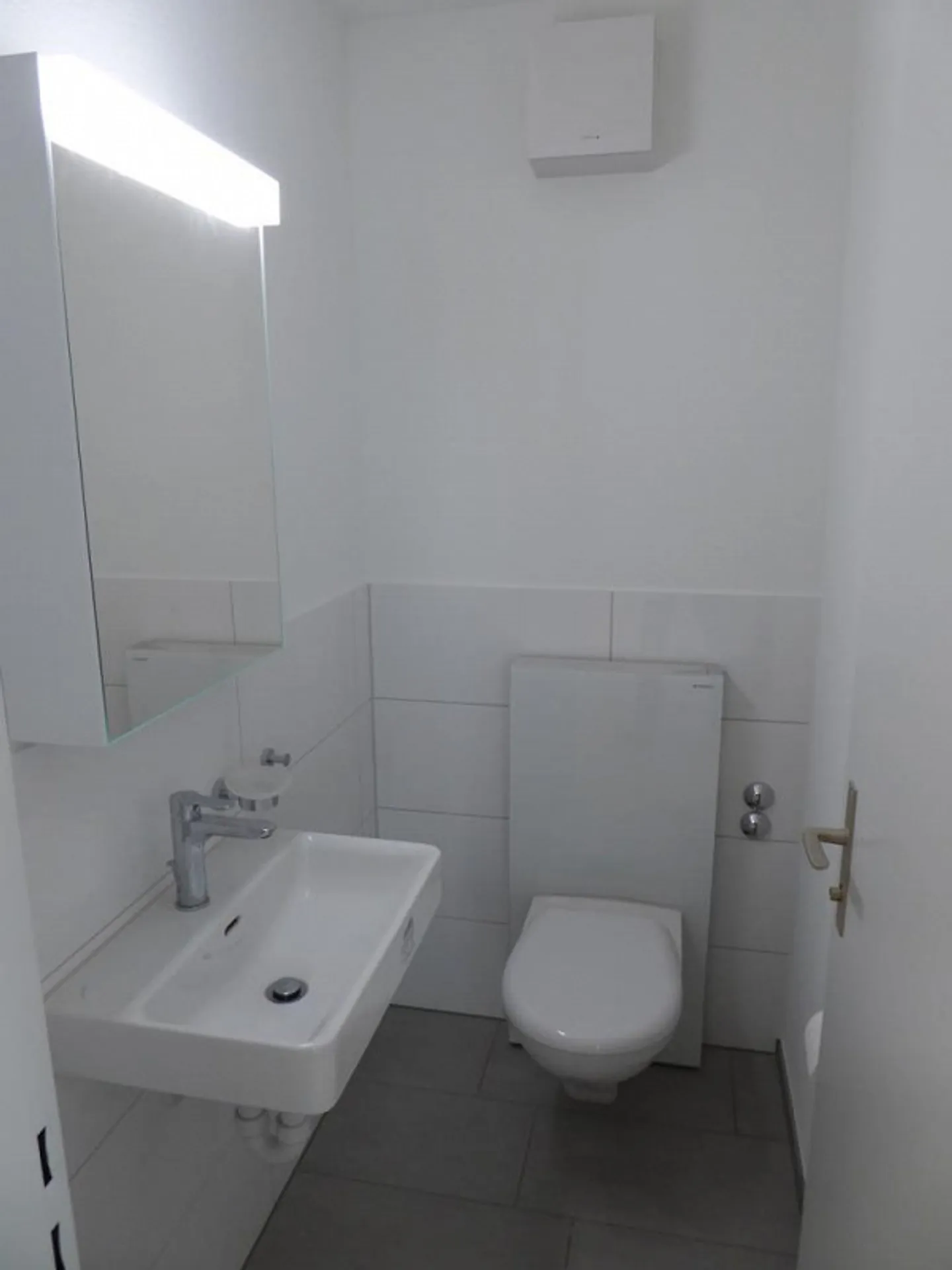 Beautiful and Quiet 4.5-Room Apartment - Photo 9 of 11