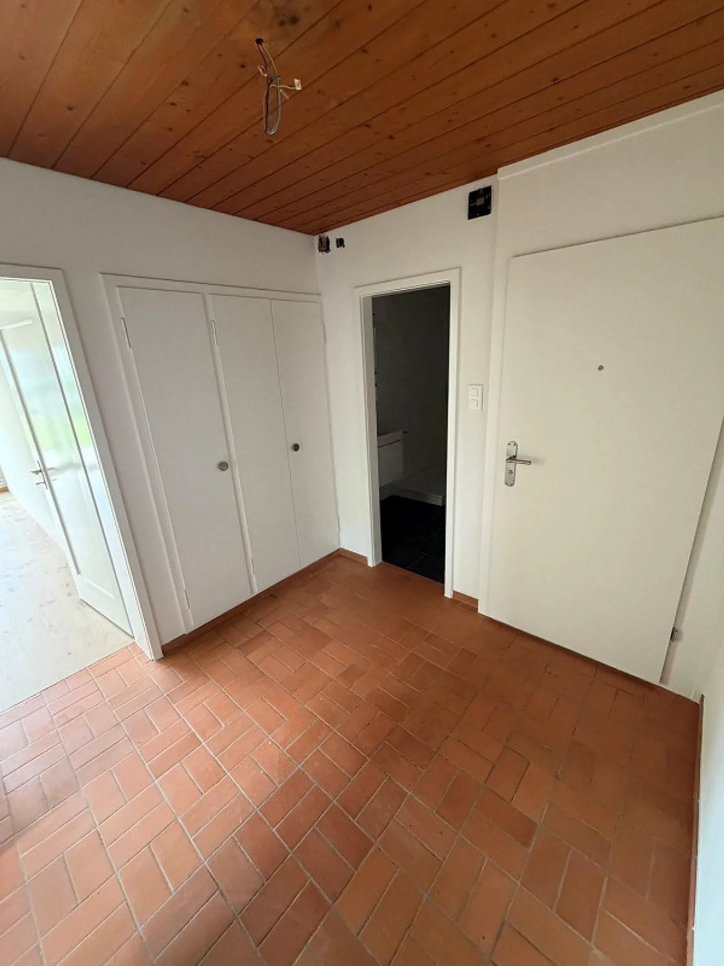 Appartamento recentemente ristrutturato a Zurigo Witikon con area salotto - Foto 5 di 5