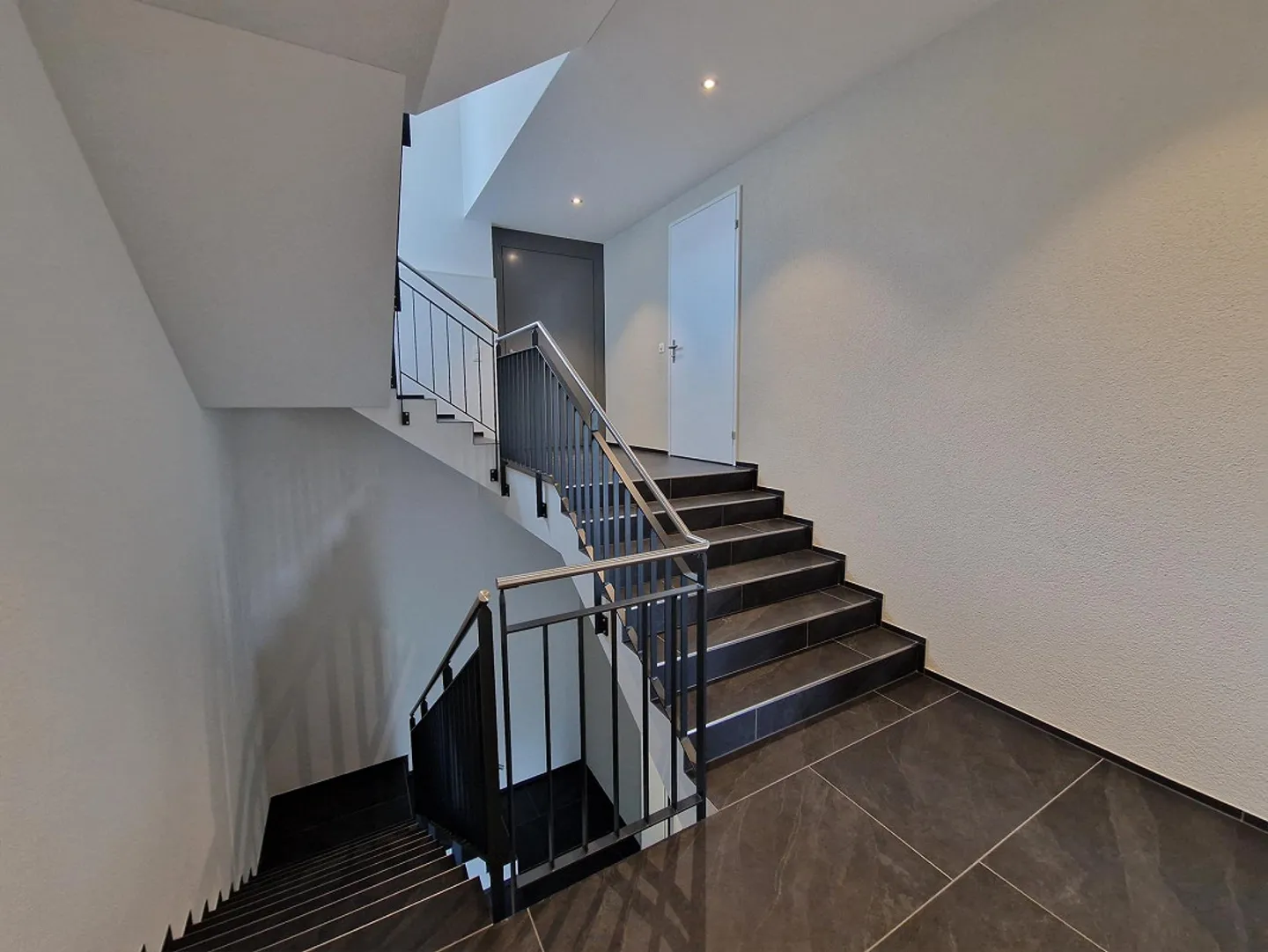Casa unifamiliare di 5,5 stanze con vista panoramica non ostacolata (prima occupazione) - Foto 13 di 27