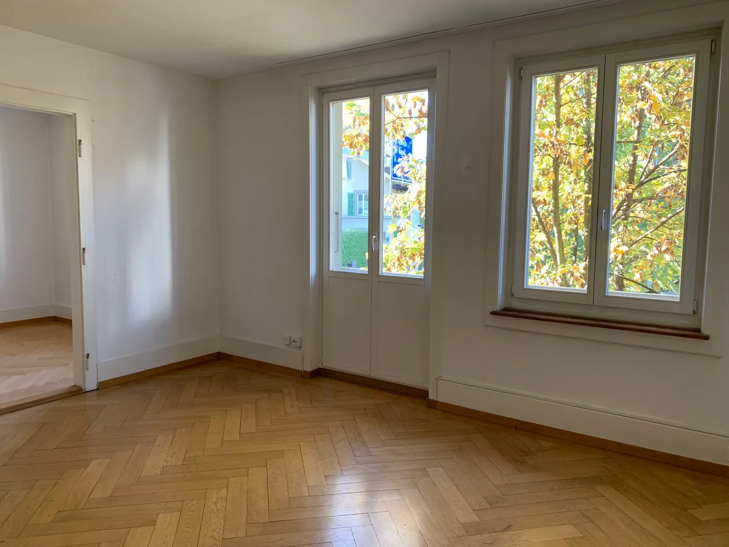 Charmante appartement de 4 pièces dans un immeuble ancien au rez-de-chaussée - Photo 7 sur 10