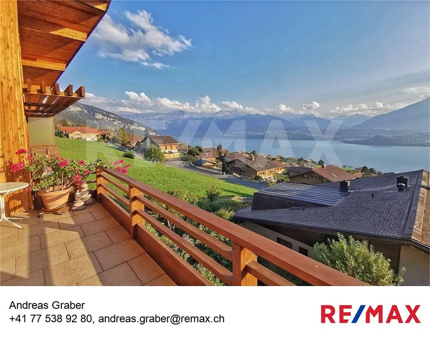 Luxurious Maisonette Apartment in Sigriswil with Mountain and Lake View - Photo 1 of 13