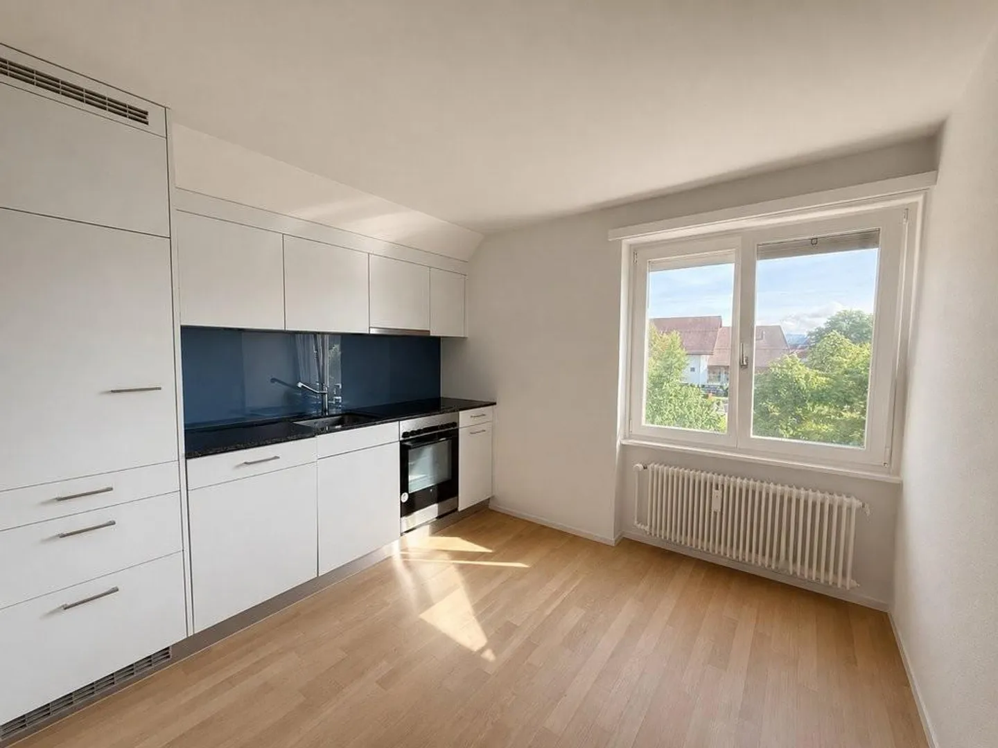 Appartamento luminoso e moderno di 2,5 stanze a Belp - Foto 3 di 9