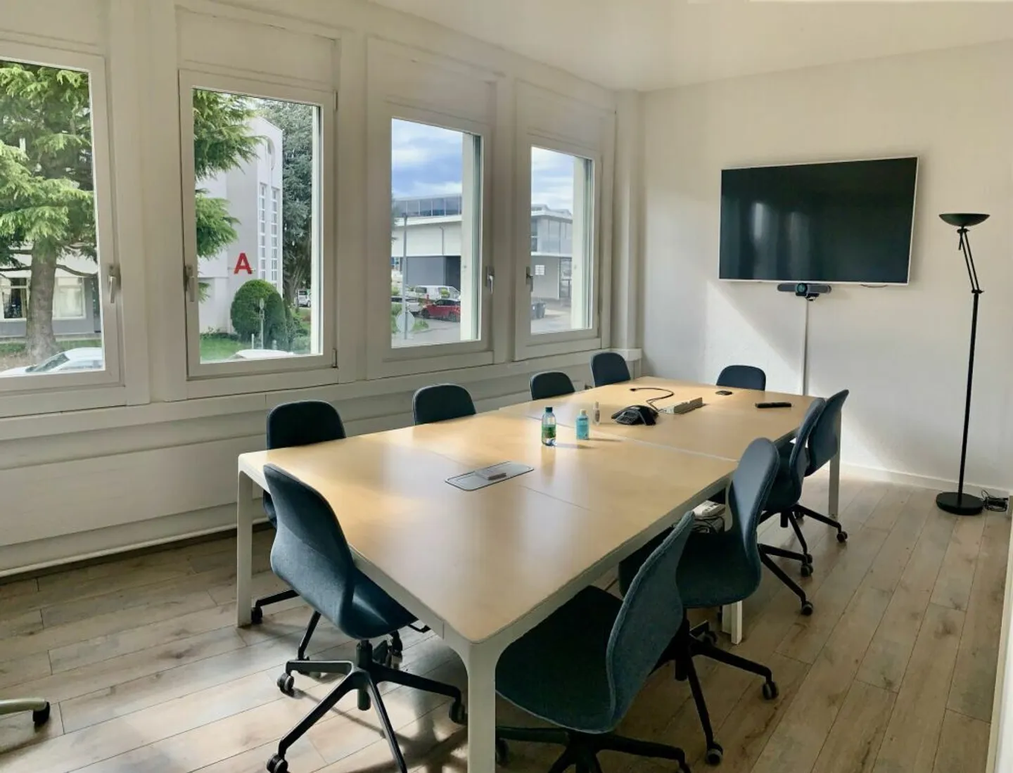 Vaud bureaux, locaux commerciaux, atelier, laboratoire, depots, Ouest lausanne - Photo 1 sur 12